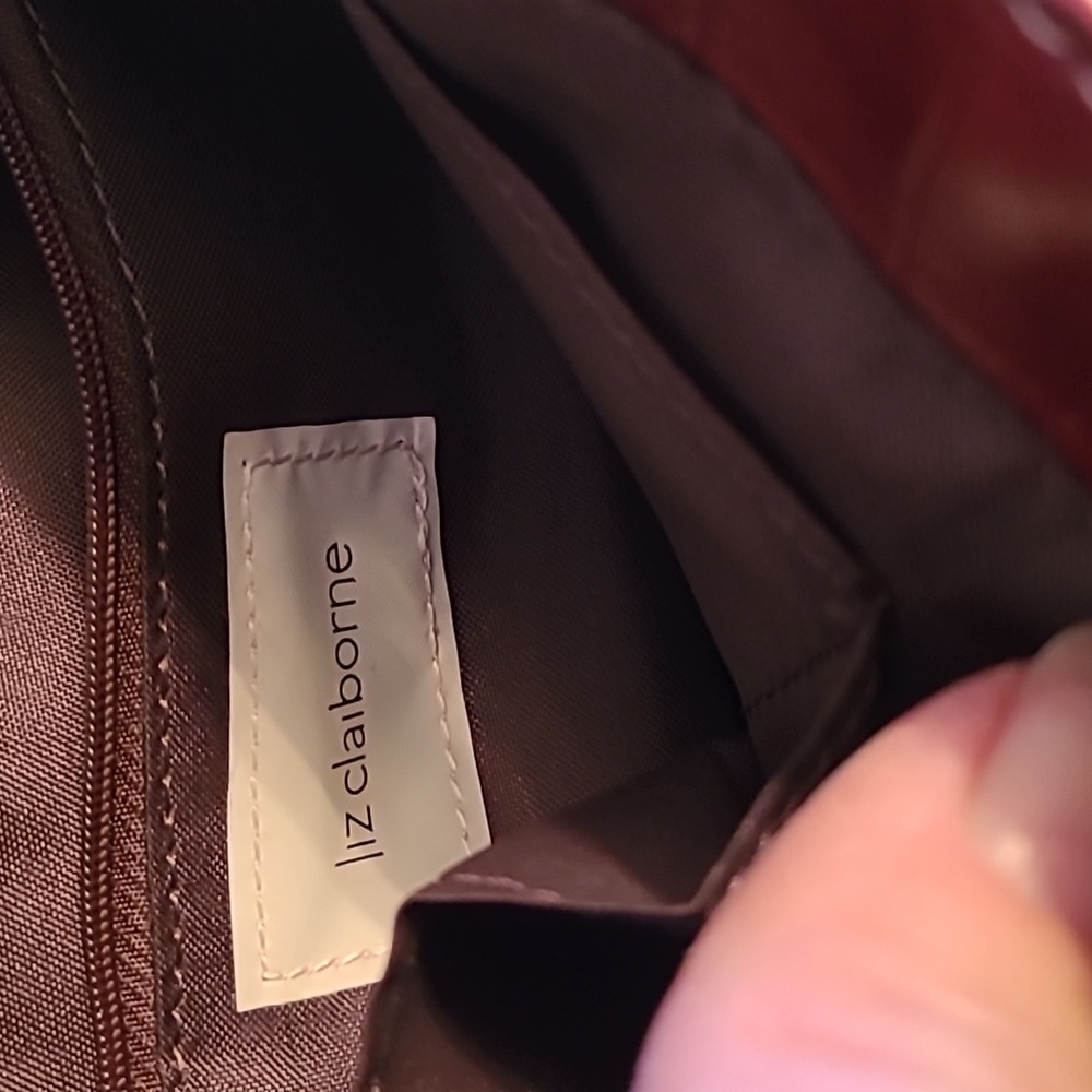 Liz Claiborne small purse - Picture 3 of 5